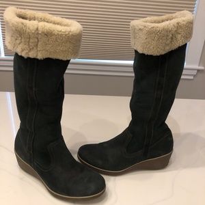 Ecco shearling boots size 39